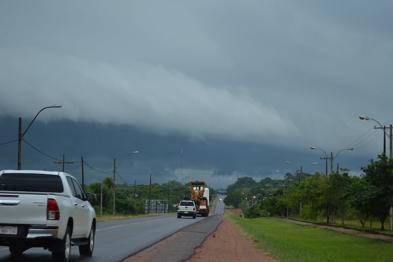 Se aguarda una tormenta eléctrica en la zona sur del  país.