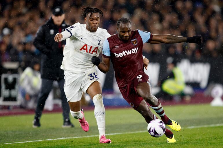 Tottenham y West Ham empataron en la Premier League