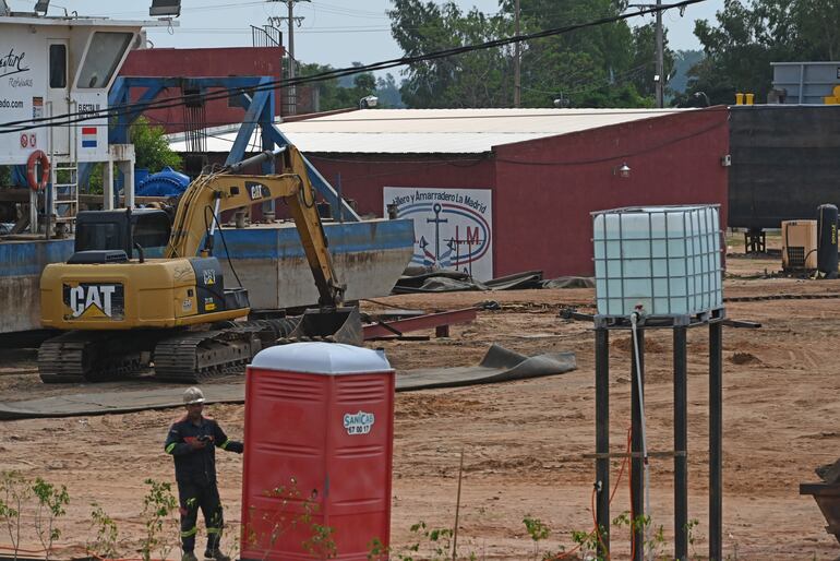 El astillero dice operar desde hace 9 años en el terreno municipal. No paga canon por el uso.