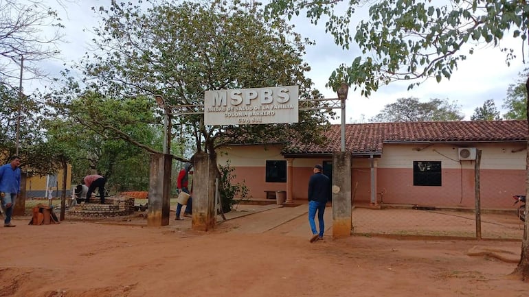 Local de la USF de la colonia Andrés Barbero donde solamente tienen atención de  médicos solamente de lunes a viernes.