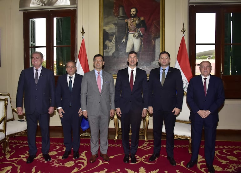 Según el Senador Derlis Maidana, este equipo, con Erico Galeano, fue el ganador del “picado”.