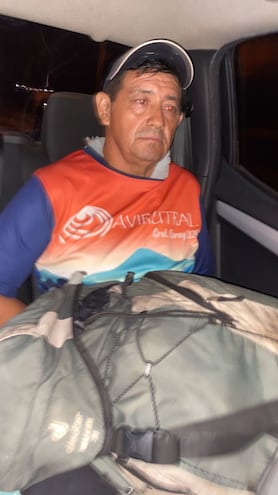 Mario Rafael González Rojas fue detenido al caer la tarde de hoy por agentes policiales de homicidios cuando vendía limones en Mariano Roque Alonso.