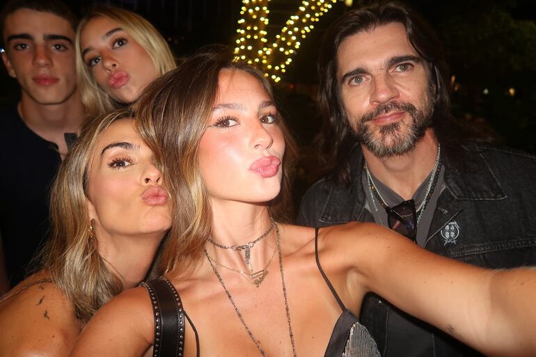 ¡Festejo familiar! Así celebró Paloma su cumpleaños con sus padres Juanes y Karen y sus hermanos Luna y Dante. (Instagram/Karen Martínez)