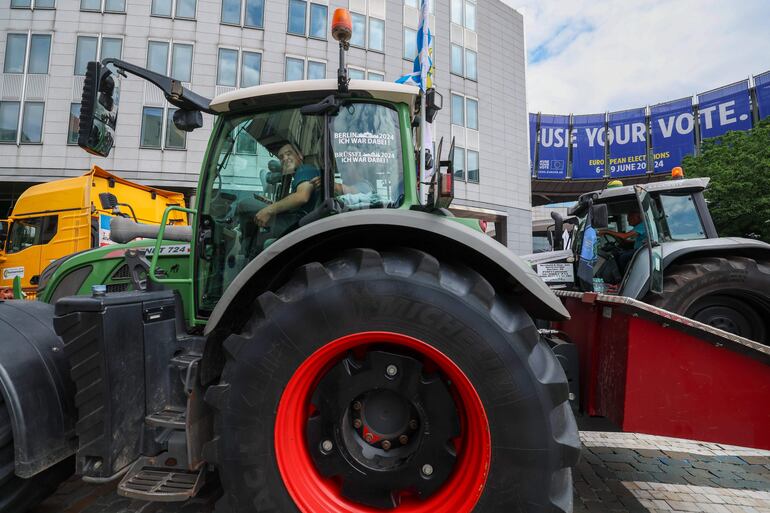 Agricultores europeos protestan en Bruselas. 