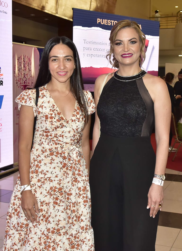 Graciela Martínez y Jennhy Romero.