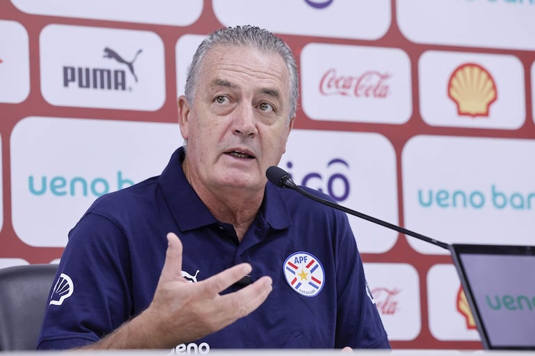 Gustavo Alfaro, el entrenador de la selección paraguaya.