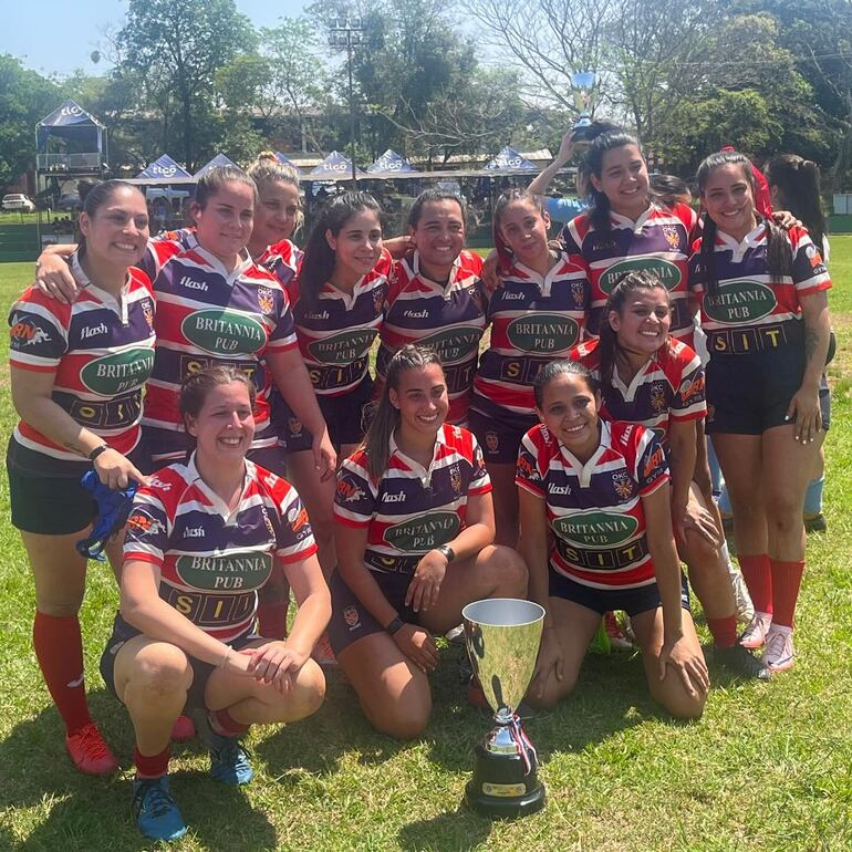 Las integrantes del Old King, campeonas del rugby nacional.