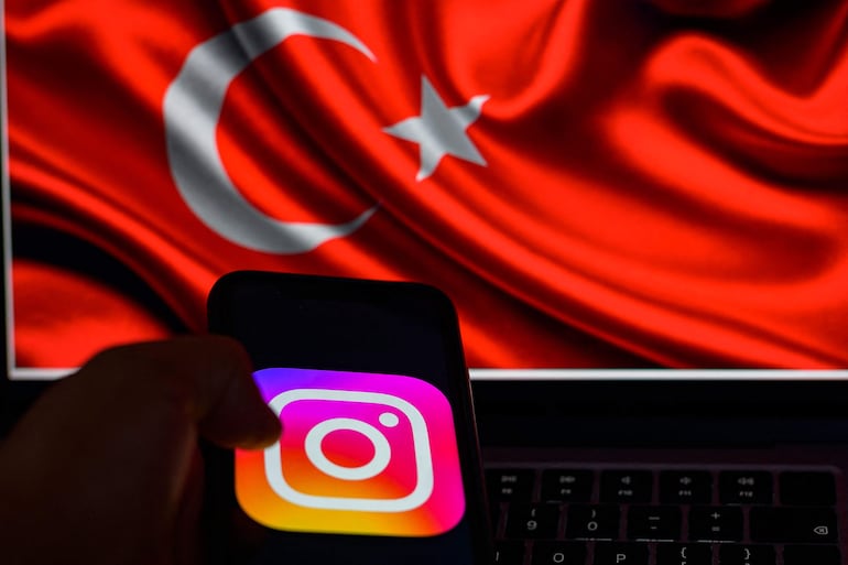 El Gobierno de Turquía bloquea el acceso a Instagram tras denunciar censura.