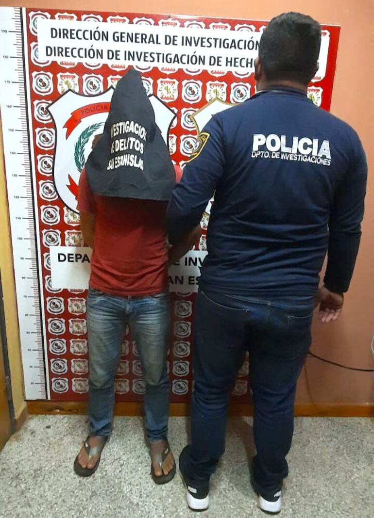 
Uno de los detenidos en el procedimiento.