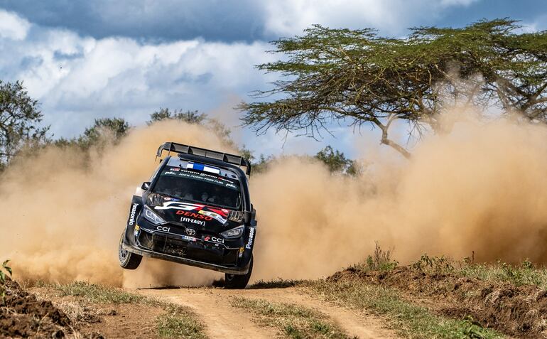 Kalle Rovanpera ganó el Rally Safari de Kenia