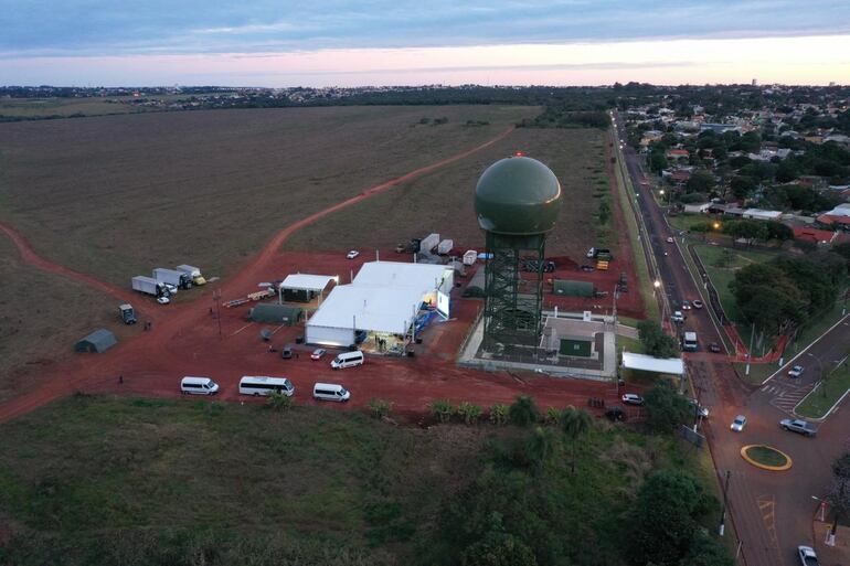 Radar instalado en Ponta Porã (ciudad brasileña fronteriza con Pedro Juan Caballero, Paraguay)