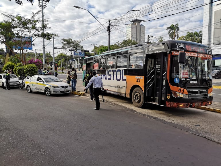 La Policía Nacional tomó la decisión de verificar a los pasajeros en los buses, pero en realidas estos son las víctimas de los malvivientes que suben a las unidades de transporte público.