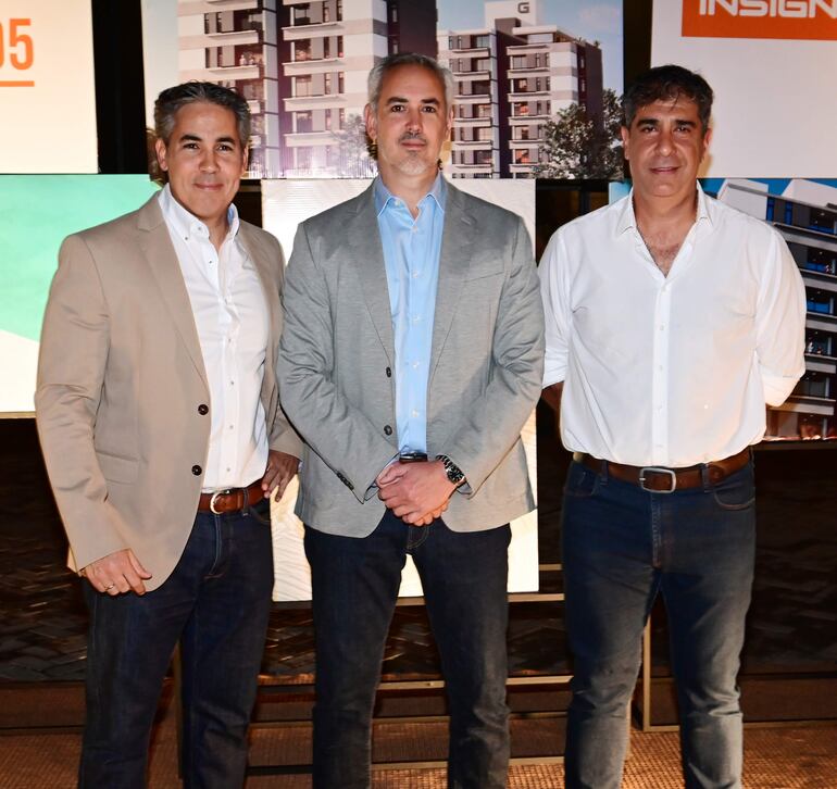 Luis María Angulo, Rafael Angulo y Christian Daud.