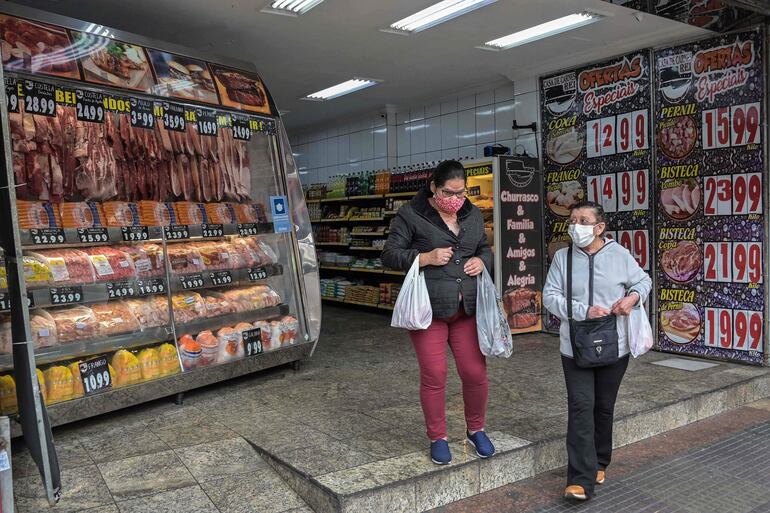 Supermercado en el barrio Libertad de Sao Paulo, Brasil.