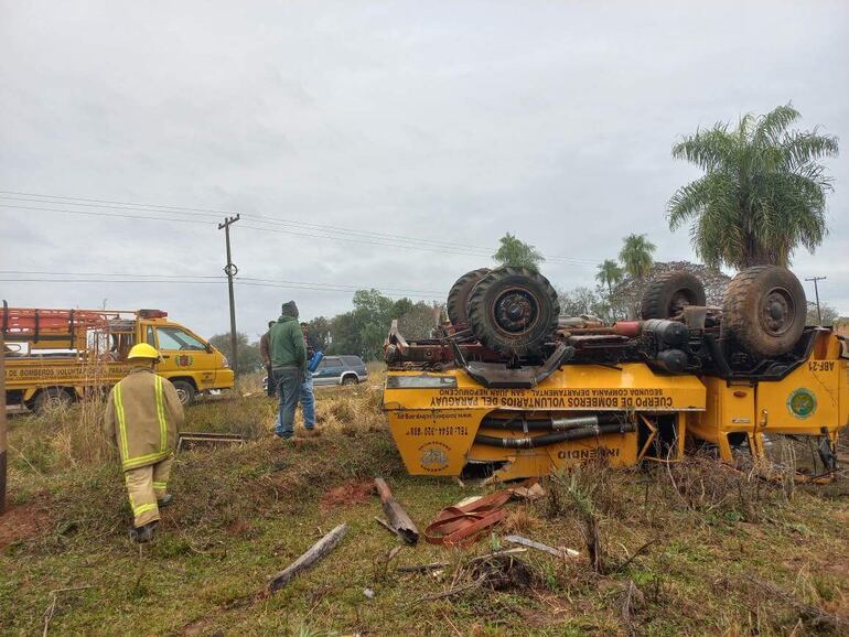 El camión de bomberos de San Juan Nepomuceno después del accidente, en agosto del 2021.