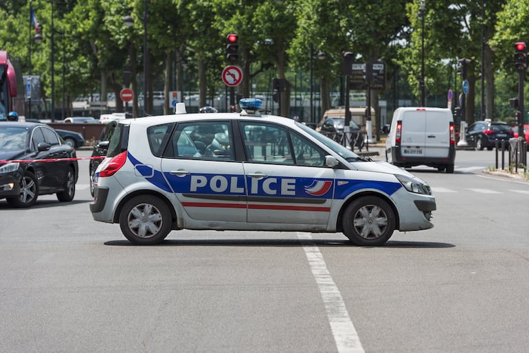 Imagen de referencia. La Policía francesa investiga la violación en grupo de una niña judía de 12 años.