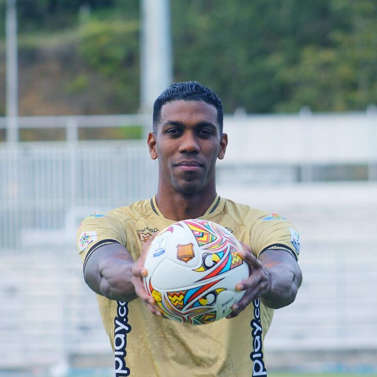 El colombiano Berrío jugará en Tacuary