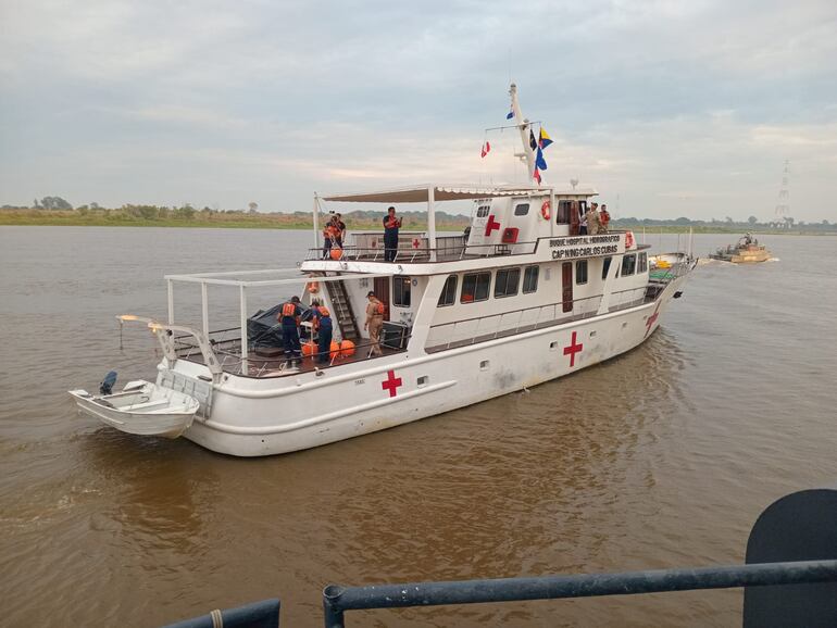 Video: buque hospital de la Armada zarpa con destino a Alberdi, en su primer viaje