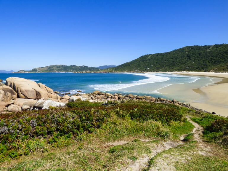 Playa de Galheta ubicada al este de la Isla de Santa Catarina.