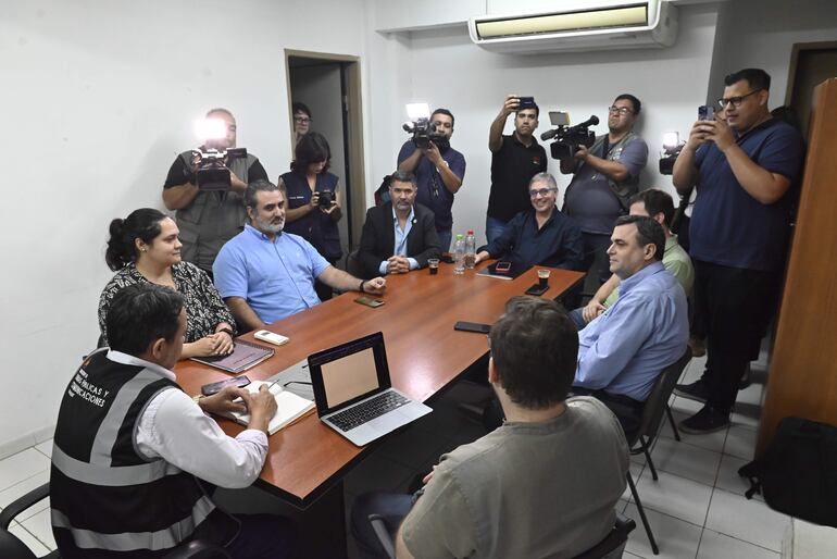 Reunión entre Cetrapam y autoridades del VMT.