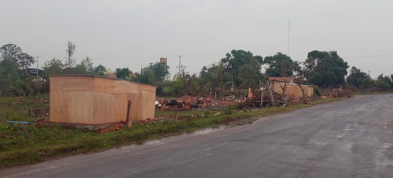 
Además de las viviendas que están proceso de reparación, la SEN sigue con la tarea de construcción  de las casas prefabricadas 