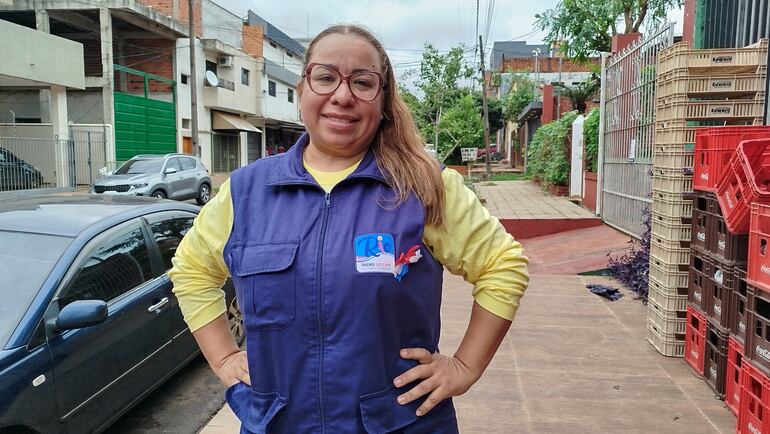 Comunicadora encarnacena Romina Báez, cronista de FM Río.