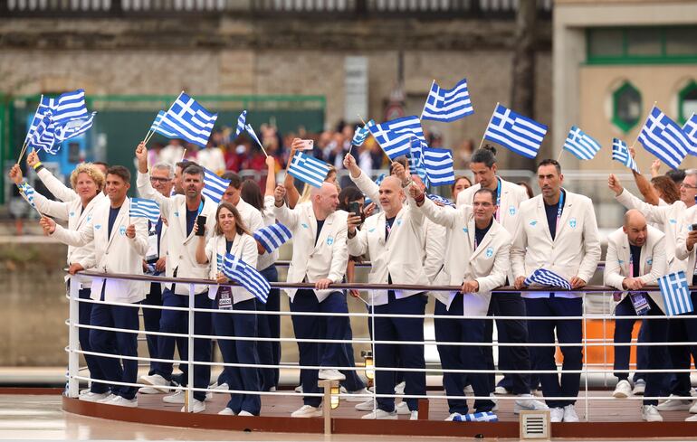 Los atletas de Grecia en su presentación en los JJOO.