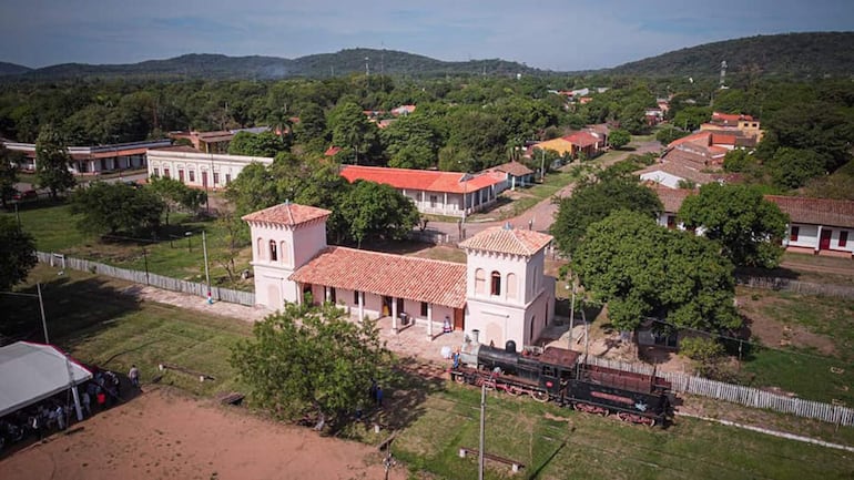 Pirayú visitaron la emblemática ex estación de tren y cuenta con sitios históricos y paisajes naturales.