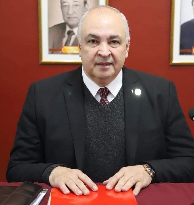 Abog. Gustavo Benicio Miranda Villamayor, asume como presidente del Consejo de la Magistratura.    