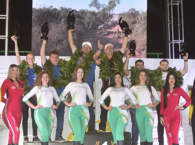 Arnaldo “Lokillo” Duarte y Jony Martínez celebraron en la RC4B.