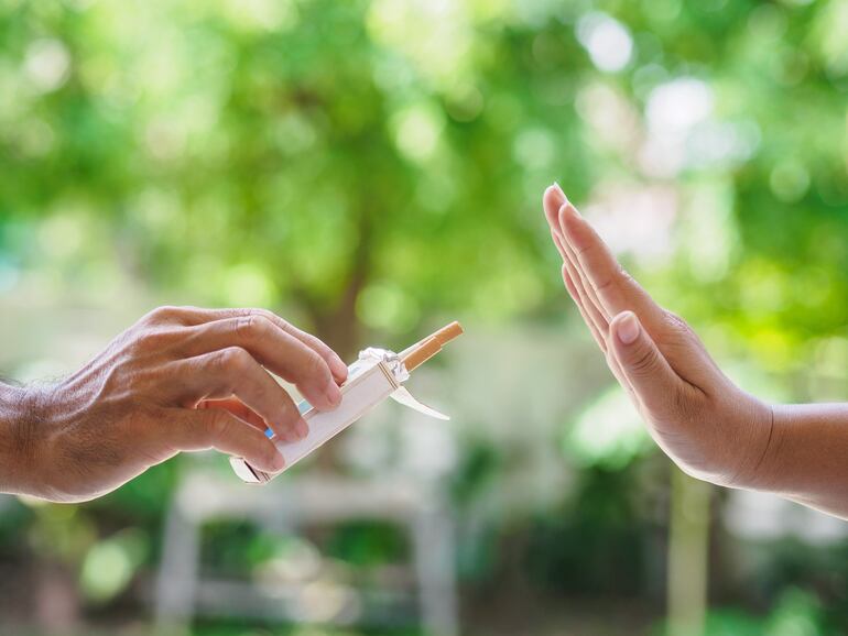 Estrategias para dejar de fumar: recursos y apoyo para una vida sin tabaco