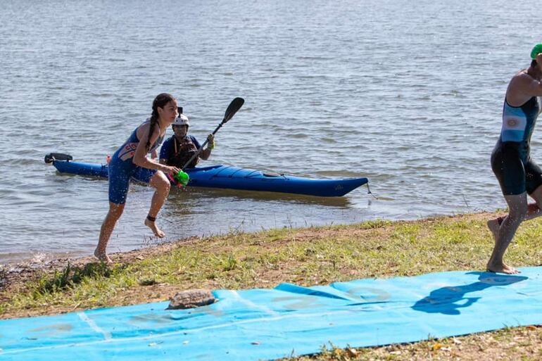 Una exitosa competencia se tuvo con el triatlón Copa Desarrollo que se disputo en Tosa.