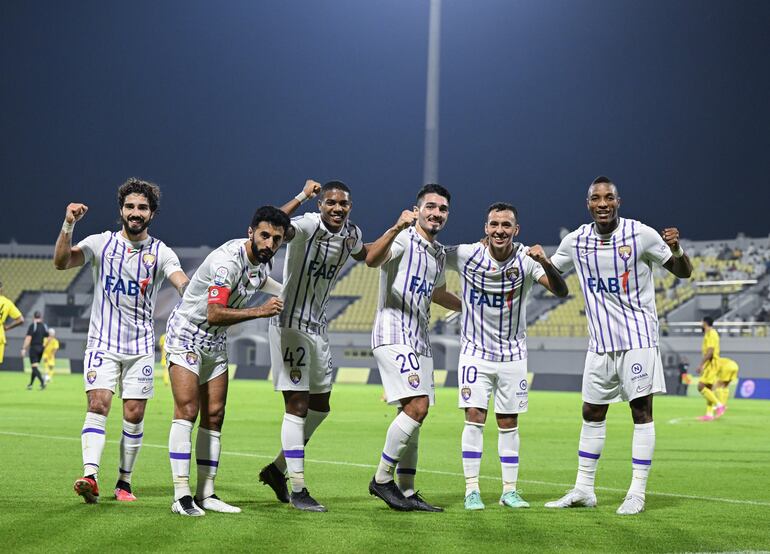 El paraguayo Alejandro Romero Gamarra (10), futbolista del Al Ain, celebra un gol en el partido de la Pro League de Emiratos Árabes Unidos.