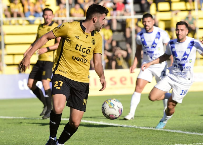 Guaraní recibe a Ameliano en Dos Bocas