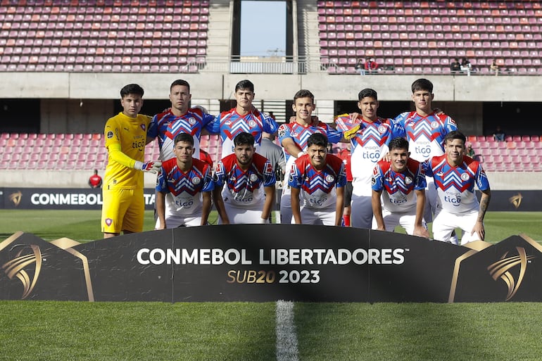 Formación titular que presentó ayer Cerro Porteño ante Independiente del Valle por la primera fecha de la Copa Libertadores Sub 20, que se disputa en el Chile.