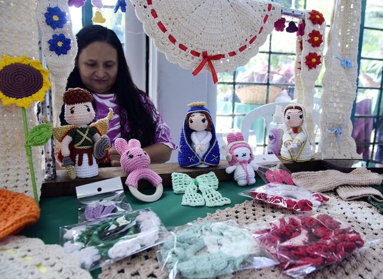 A la par de los espacios de formación que inician el 10 de marzo, el proyecto “Mujeres líderes de negocios” prevé ferias y exposiciones comerciales. ABC Color.