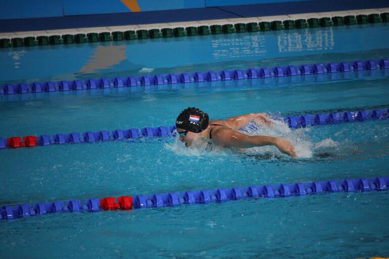 La nadadora Luana Alonso (19 años) no tuvo un buen inicio en los 200 metros mariposa, pero aún queda mucha competencia en adelante.