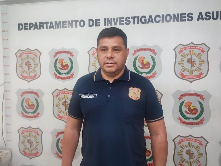 El subcomisario Christian Sosa, del departamento de investigaciones de la Policía Nacional.