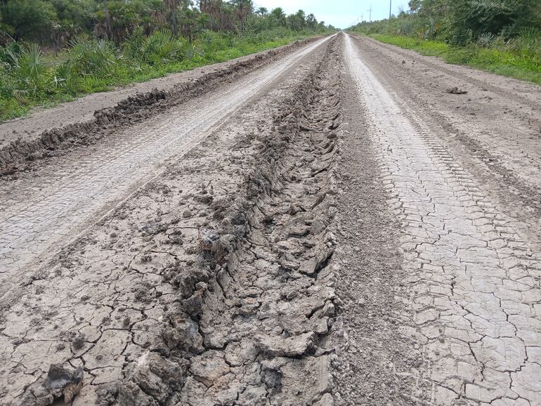 Así se encuentra el tramo Olimpo - Toro Pampa de 65 kilómetros, con más lluvias la capital departamental podría quedar aislada.