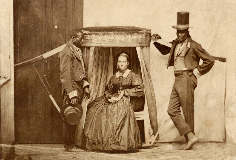 Señora en litera con dos esclavos, Bahía, c. 1860 (Acervo Instituto Moreira Salles)