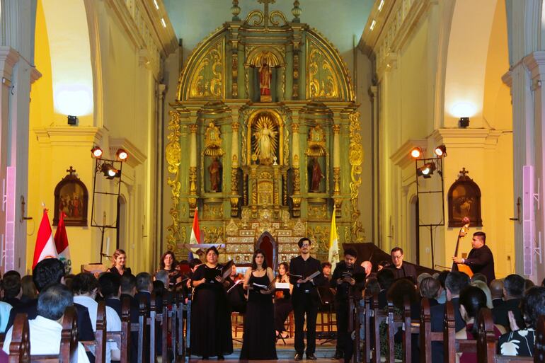 Sonidos de Paraqvaria en el concierto realizado el año pasado en honor a la Independencia de Perú.