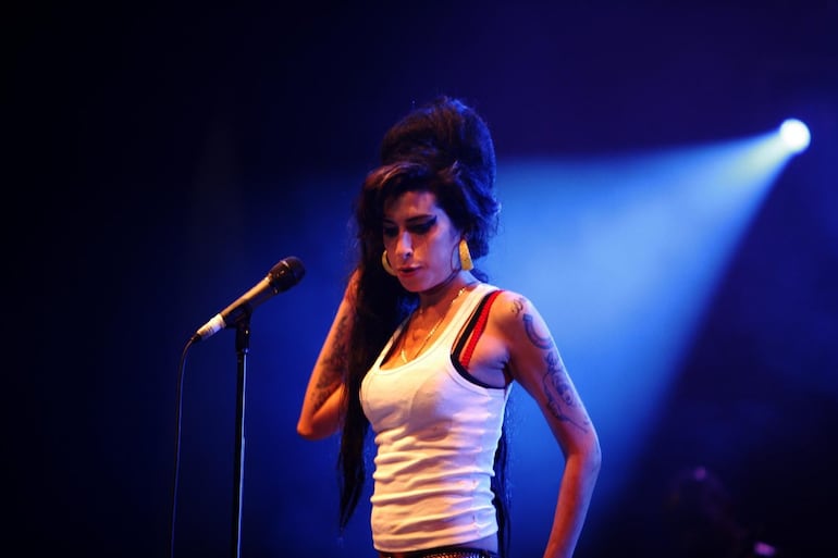 Amy Winehouse.