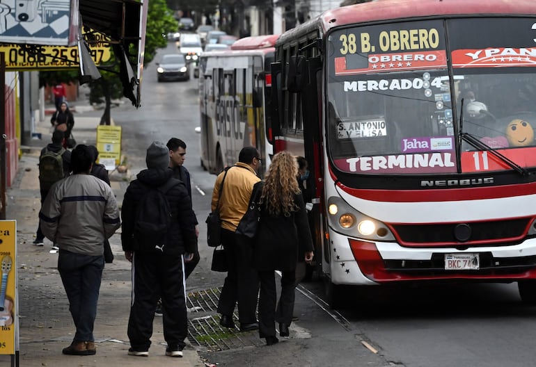 Transporte público de pasajeros. 
