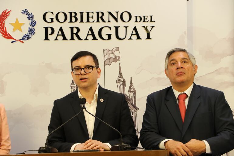 José Duarte Penayo, hijo de Nicanor,  fue presentado hoy como el representante titular del MEC ante la Aneaes, por el ministro de Educación, Luis Ramírez