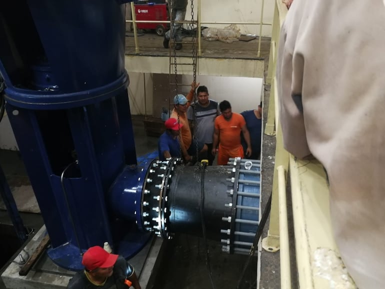 El cambio de la bomba de agua requirió al menos 3 días de trabajo.