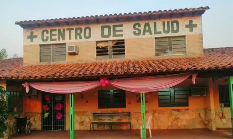 El Centro de Salud de Emboscada cuenta con varias falencias y funcionarios denuncian represalias de las autoridades por denunciar los problemas.