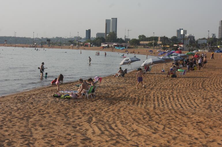 Playa San José de Encarnación.