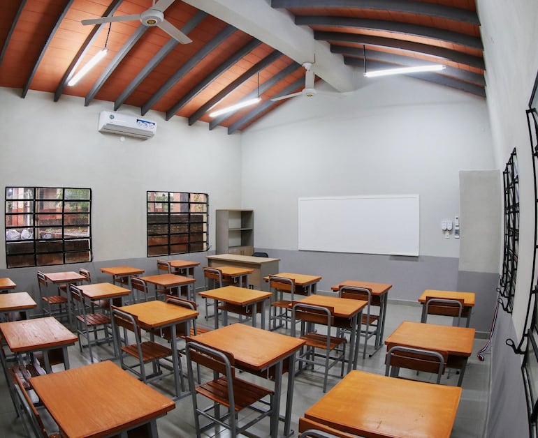 Aula modelo habilitada en la escuela colegio República de Nicaragua de Carapeguá.