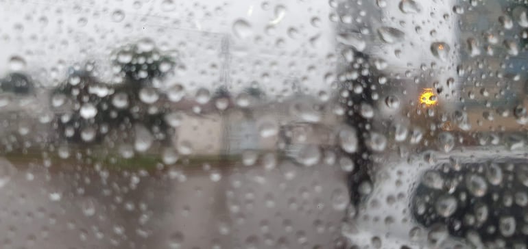 Meteorología anuncia que persistirían las lluvias en el Este del país.