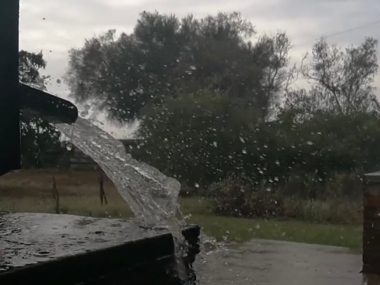 Un sistema de tormentas se desplazó sobre el departamento de Boquerón esta madrugada generando precipitaciones que en algunas zonas alcanzaron los 45 milímetros.